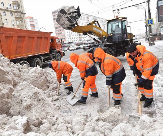Уборка снега в Малоярославце и  Калужской области